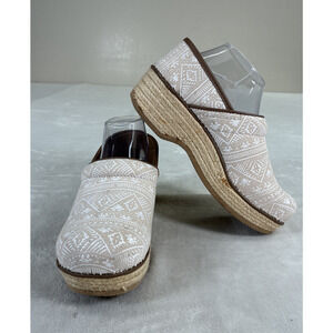 Dansko Vegan Pro Aztec Multi Artisan Weave Clogs Southwestern EU 39 US 8.5-9